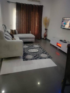 London touch great 2bedroom with free WiFi 24hr light N85,000